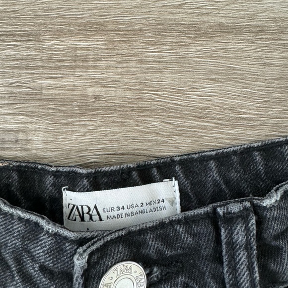 Zara black rigid denim high waisted mom shorts 2 - Picture 8 of 9